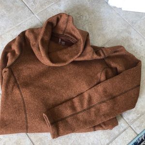 Women's winter pullover